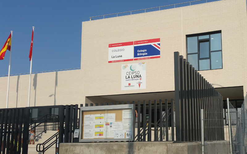 El Pleno exige a la Consejería de Educación que acometa las obras de las infraestructuras pendientes en Rivas