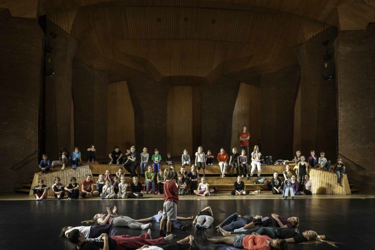 Cinco Días para Bailar: danza comunitaria