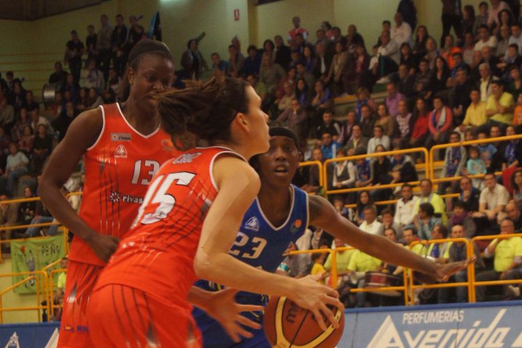 Victoria del Rivas Ecópolis ante el Perfumerías