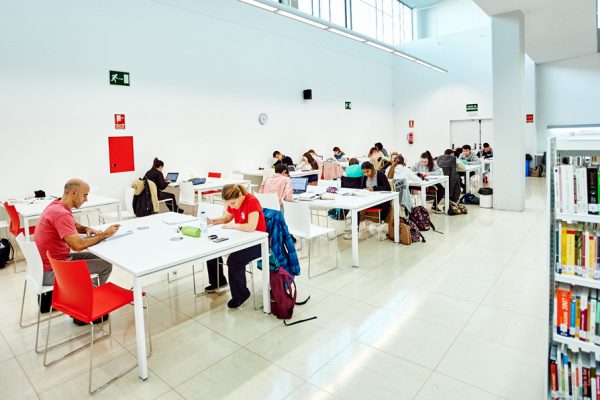 Horarios de las bibliotecas públicas y sala de estudio del CERPA en verano