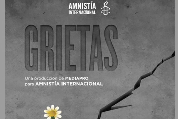 'Grietas': los derechos humanos en España