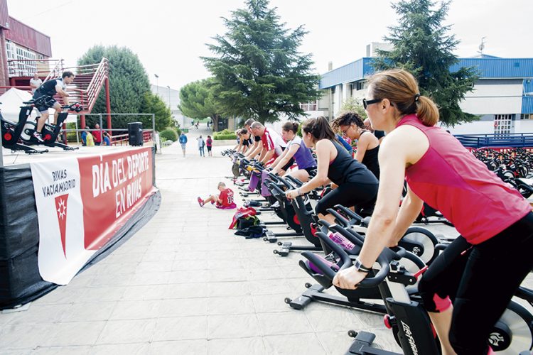 Fiesta deportiva: maratón de fitness Marzo Mujeres