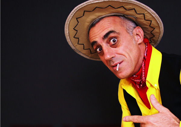 El monologuista Edu Lucky, 20 años en escena