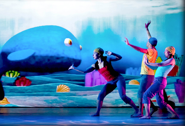 Danza: 'Ballenas, historias de gigantes'