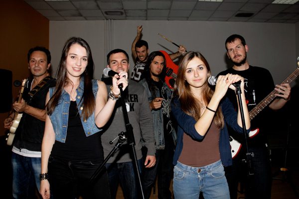 David Torrico y el grupo de música moderna (EMM)