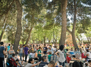 Música, baile y cenas en las fiestas del Casco Antiguo
