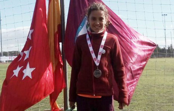 Noa, subcampeona alevín de Madrid de cross