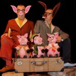 La fábula de los tres cerditos en marionetas