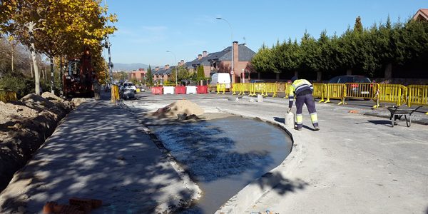 Seguridad vial: rotonda en la avda Ramón y Cajal