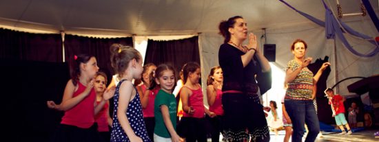 Juegos veraniegos infantiles en familia