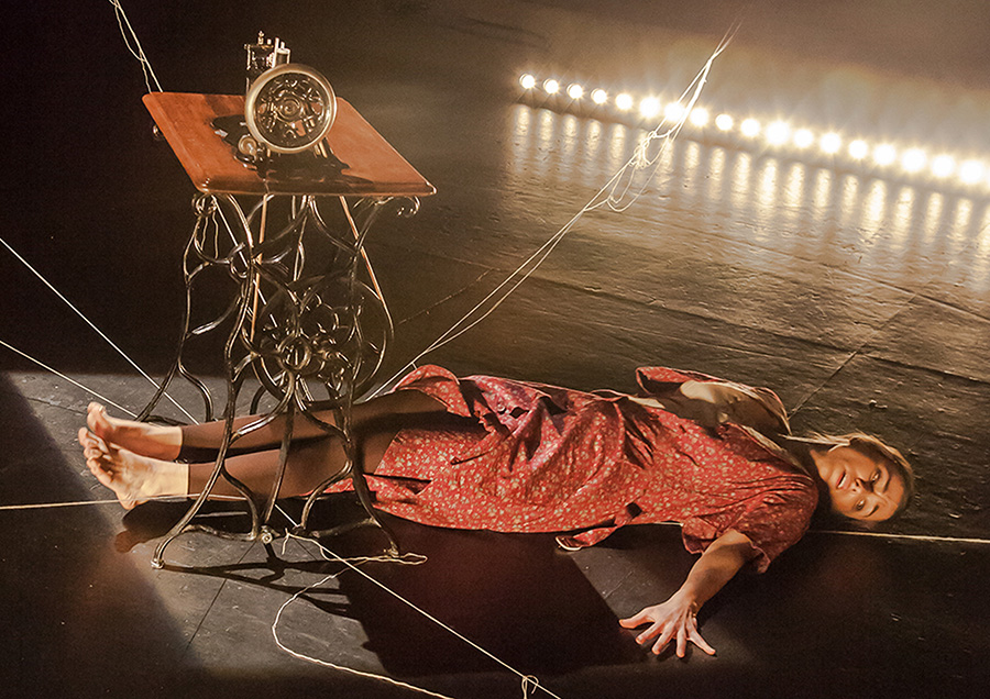 'La voz dormida': Dulce Chacón, al teatro