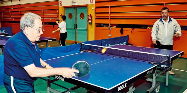 Pasa la bola: el tenis de mesa no tiene edad