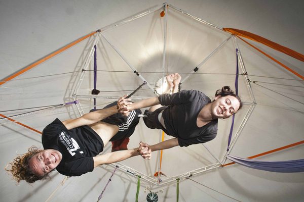 Multicirco: una primera experiencia con el arte circense para personas adultas
