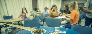 Último Micro Abierto del año, con Aministía