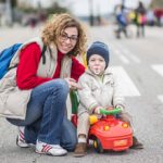 Para madres y padres: talleres sobre la infancia