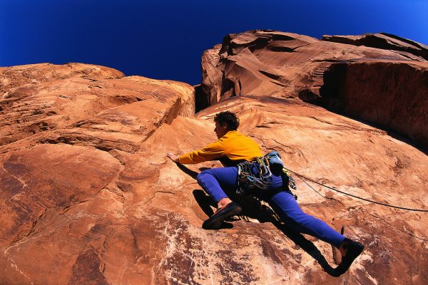 Escalada en Cuenca, longboard y slackline
