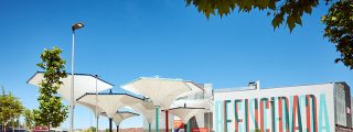 La biblioteca Gloria Fuertes reabre: solo devoluciones, préstamos e información