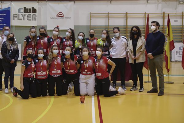 Dos bronces autonómicos para el voleibol de Rivas