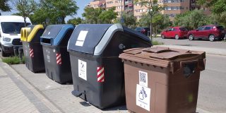 Colegios y comercios: el reto de sumarse al quinto contenedor