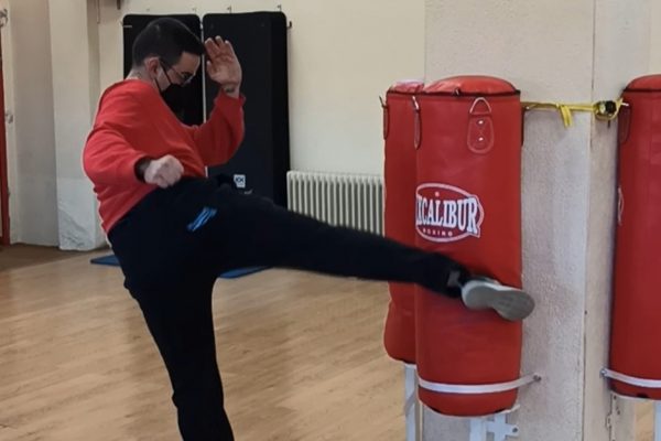 La escuela deportiva de combifitness estrena material de cardio box