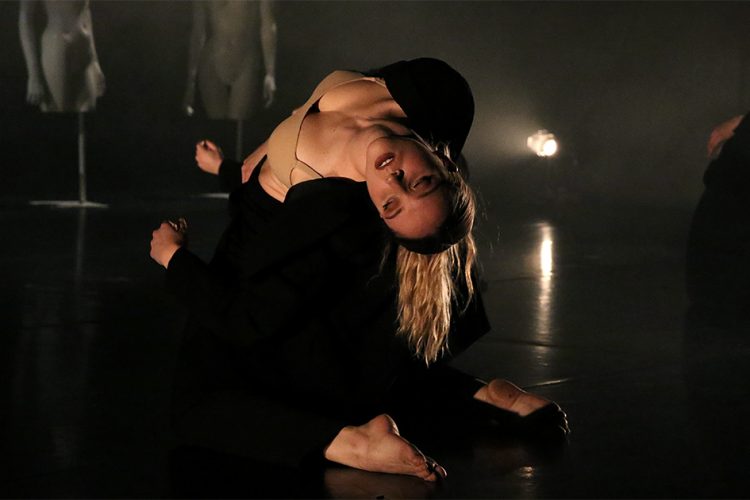 ‘She’: una danza sobre el ritmo interno del poder de la mujer