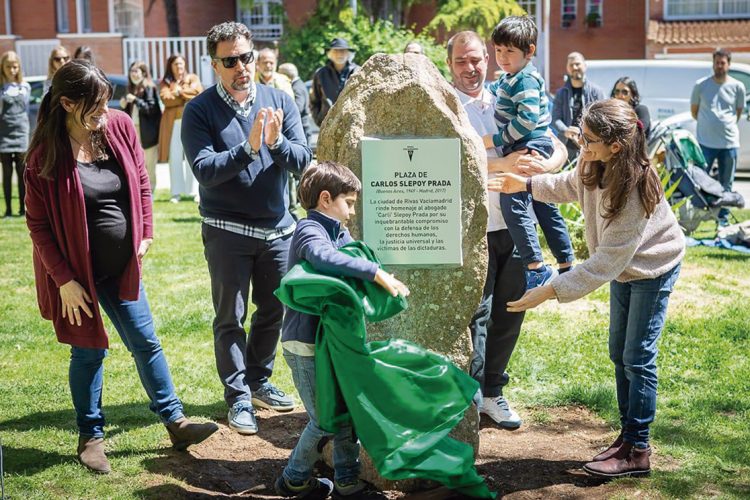 El abogado argentino Carlos Slepoy ya tiene su plaza en Rivas