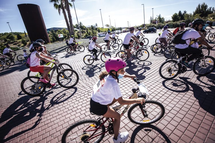 Fiesta de la Bicicleta, 2.000 participantes pedaleando por la ciudad