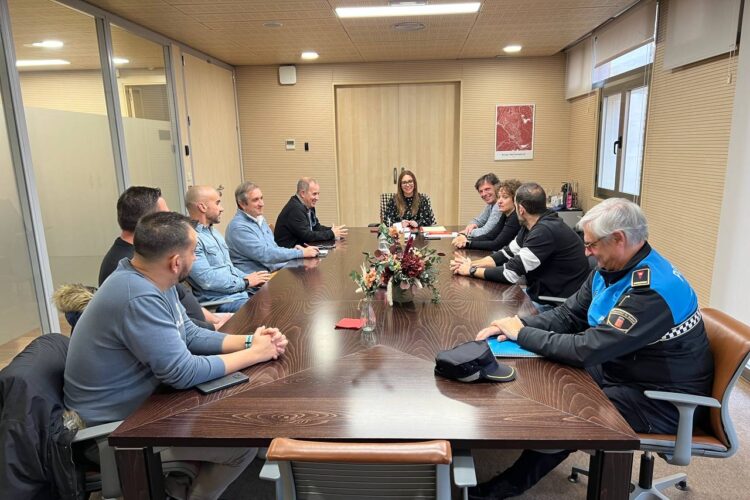 Nuevo acuerdo colectivo entre el Gobierno municipal y la plantilla de Policía Local