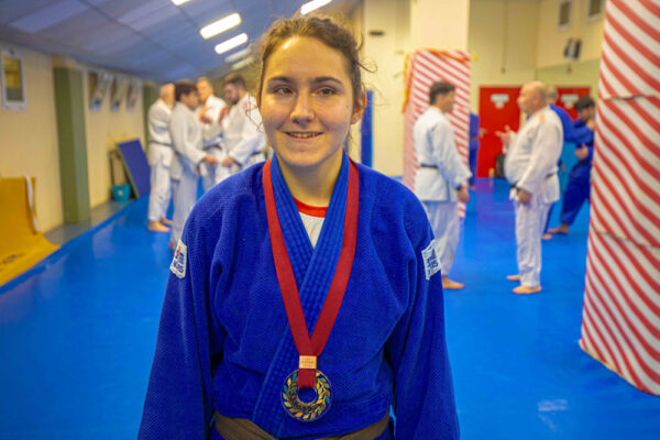 María Manzanero: yudoca invidente, mejor deportista 2023 de Rivas