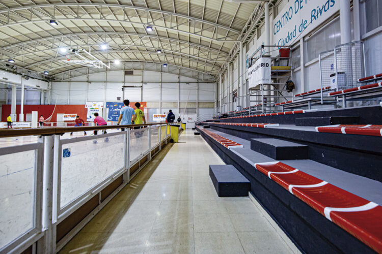 Ampliada la grada del pabellón de hockey patines y patinaje