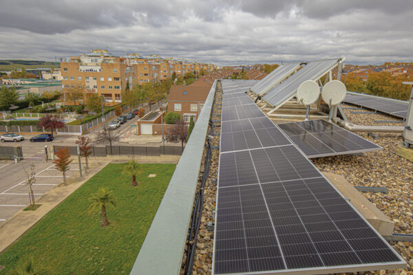 Rivas cerrará 2024 con 5.200 paneles fotovoltaicos en edificios municipales