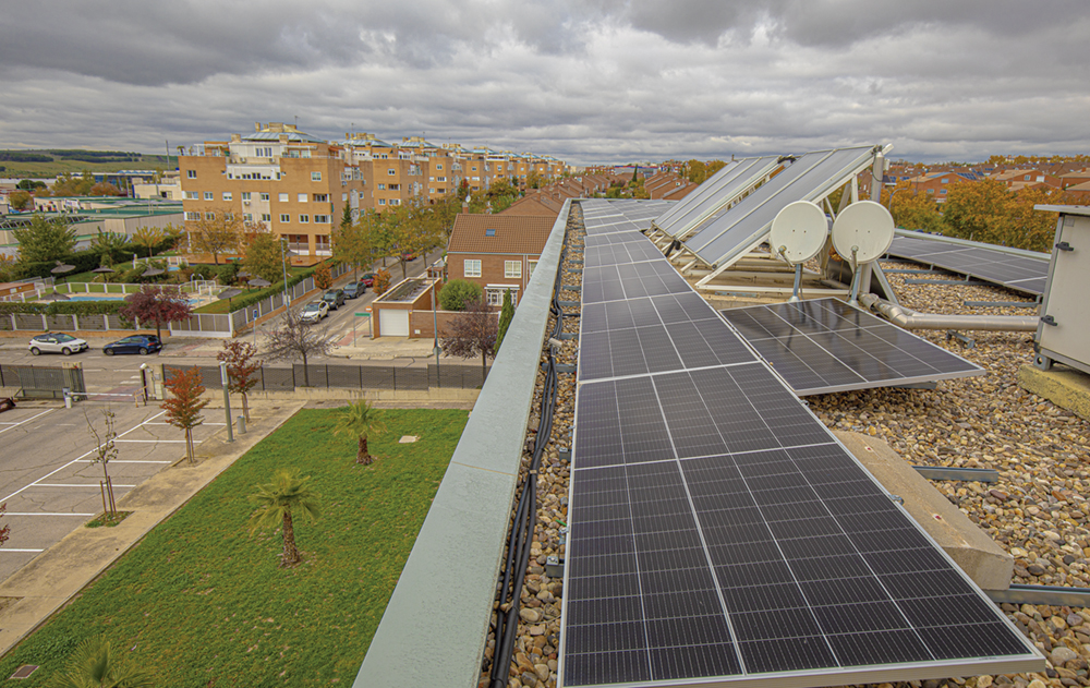 Rivas cerrará 2024 con 5.200 paneles fotovoltaicos en edificios municipales