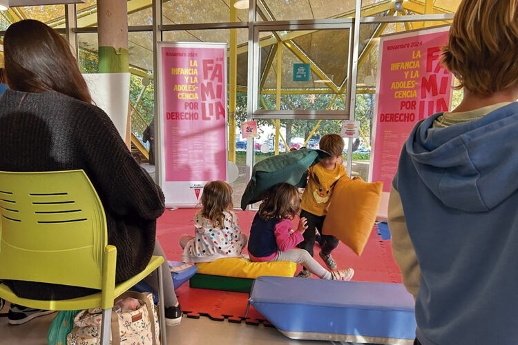 Cuentos, talleres, juegos o creatividad: diciembre en los centros de infancia