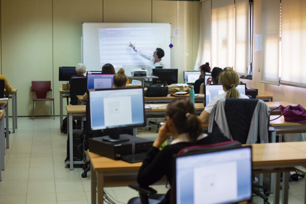 Rivas impulsa el empleo desde lo público: más de 1.600 personas atendidas y 64 contratos formalizados en 2025
