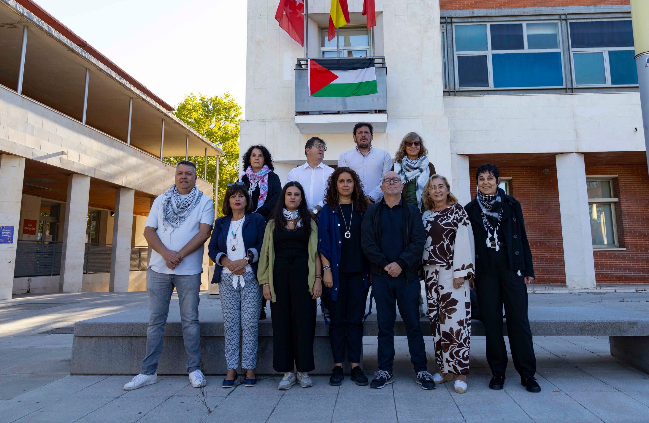 El Ayuntamiento coloca la bandera palestina ante el asalto a la Flotilla Global Sumud y denuncia de nuevo el genocidio en Gaza