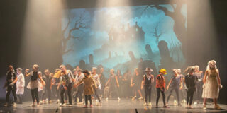 Obra del campamento escénico de la compañía Twister Teatro